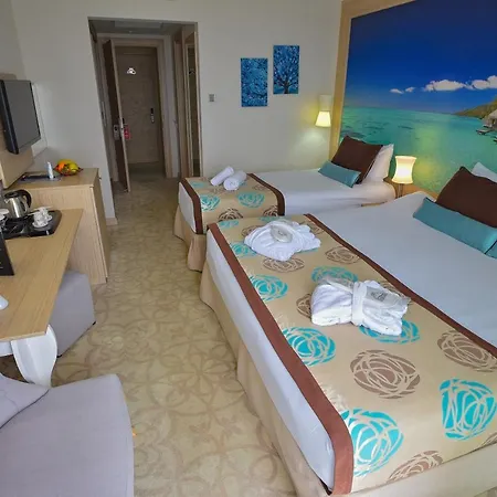 Hotel Izgrev & Aquapark Struga