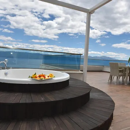 Izgrev & Aquapark Hotel Struga