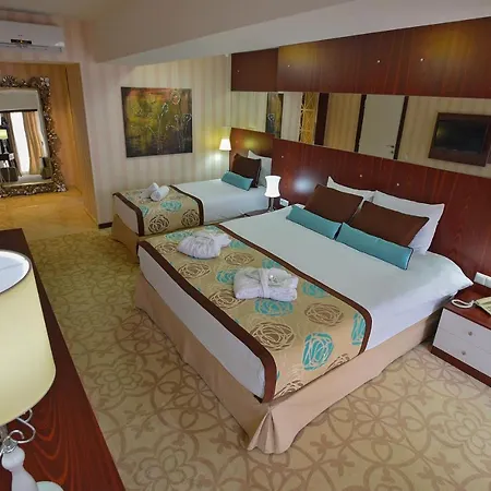 Hotel Izgrev & Aquapark Struga